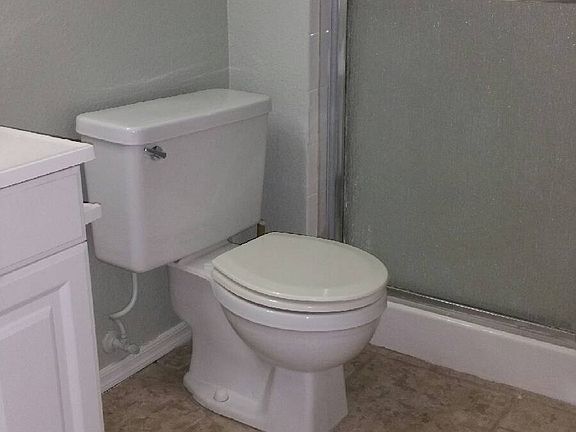 4th image of 5213 W Sunnyside Dr