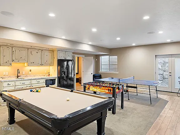 Walk out Basement