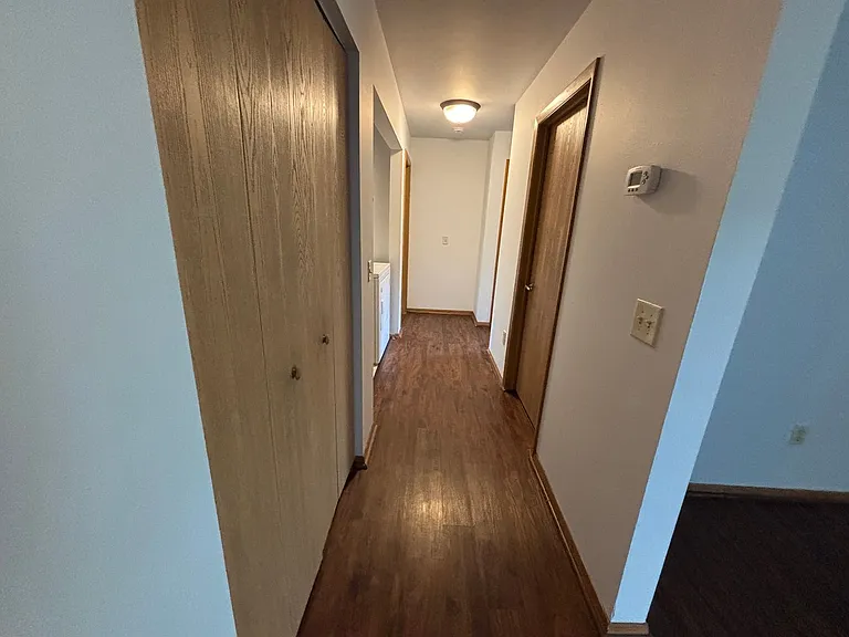 31-35 Hart Dr — Photo 11