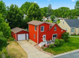606 4th St NE, Montgomery, MN 56069