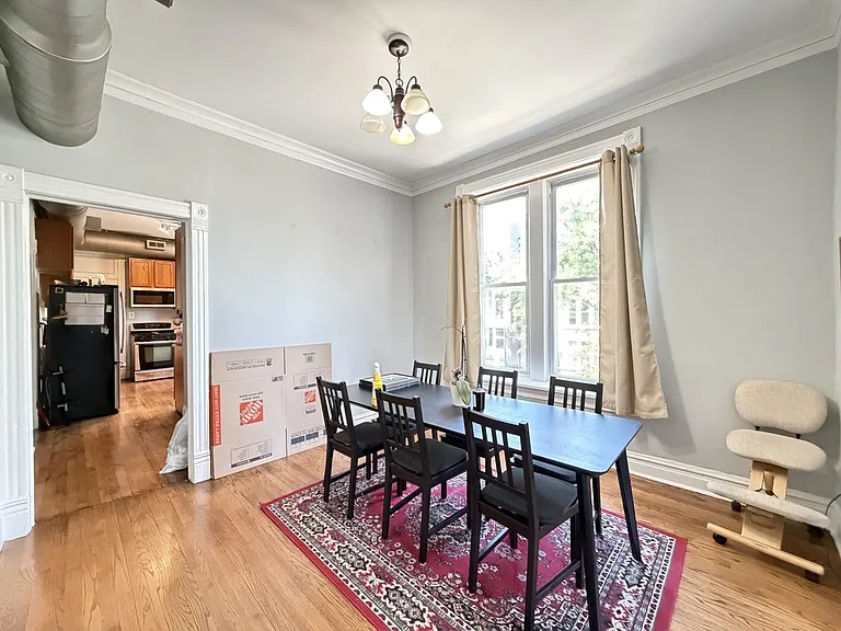 1058 N Rockwell St #2 — Photo 9