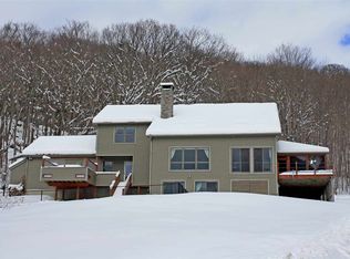 490 Grand View Lodge Rd, Plymouth, VT 05056