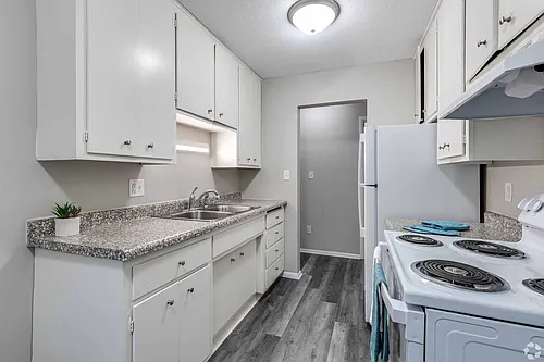 Priscilla Standish Apartments Photo 1