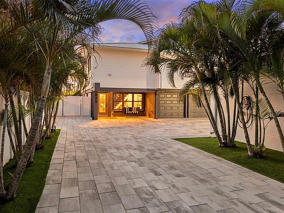 2nd image of 439 Causeway Blvd