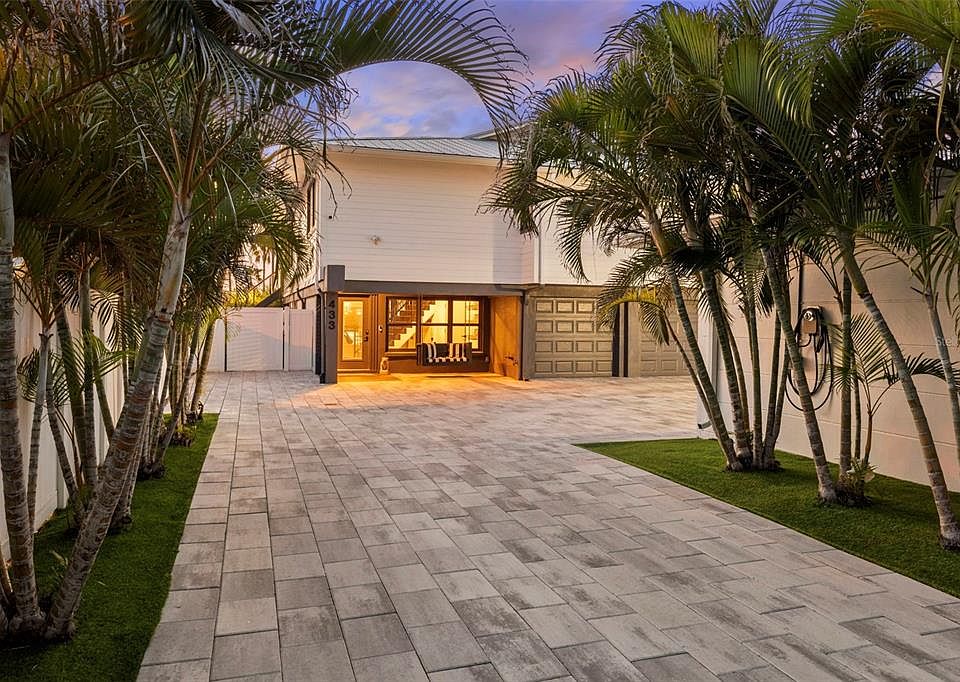1st image of 439 CAUSEWAY BOULEVARD