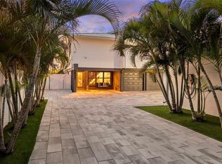 439 Causeway Blvd, Dunedin, FL 34698