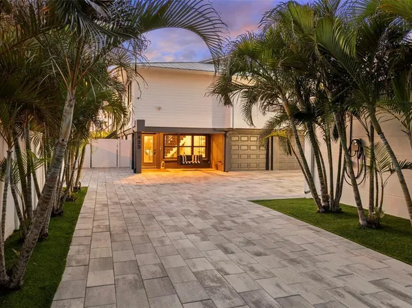 439 CAUSEWAY BOULEVARD, DUNEDIN, FL 34698
