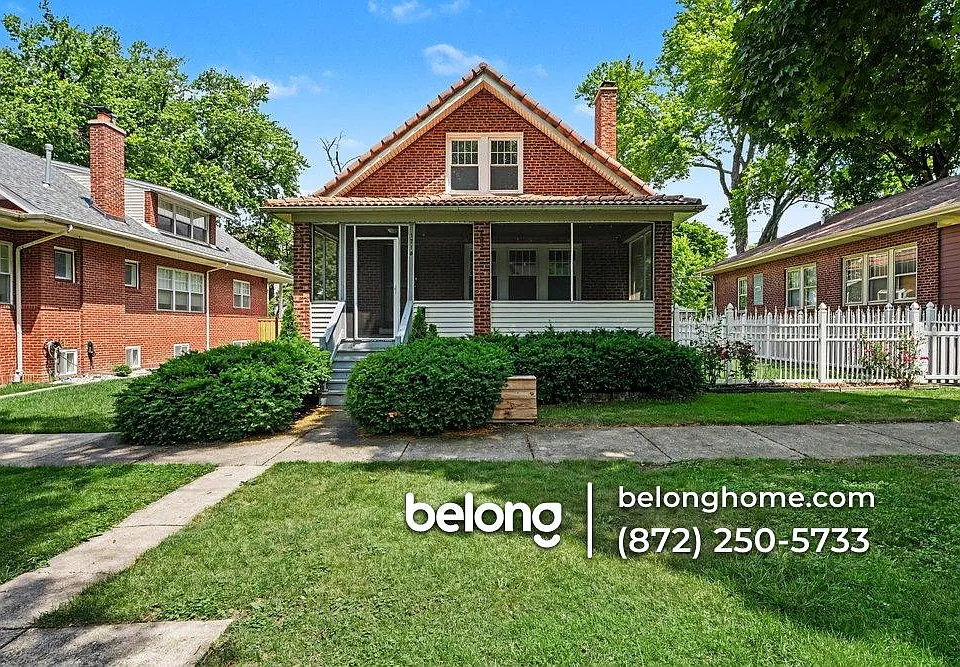 1718 W 106th Pl