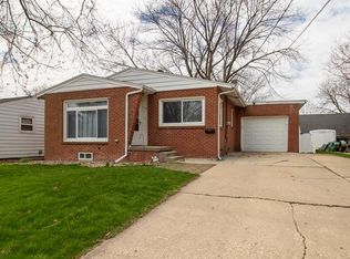 715 Vale St, Bloomington, IL