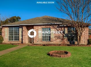 212 Susan Way, Red Oak, TX 75154