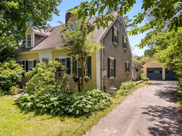 12 Rolfes Ln, Newbury, MA 01951