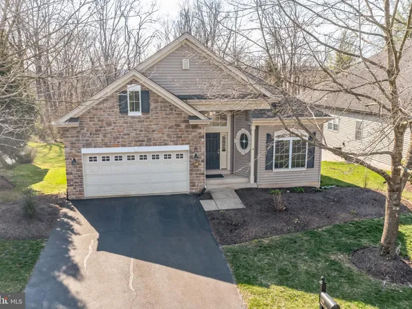 148 Silver Tail Ln, New Hope, PA 18938