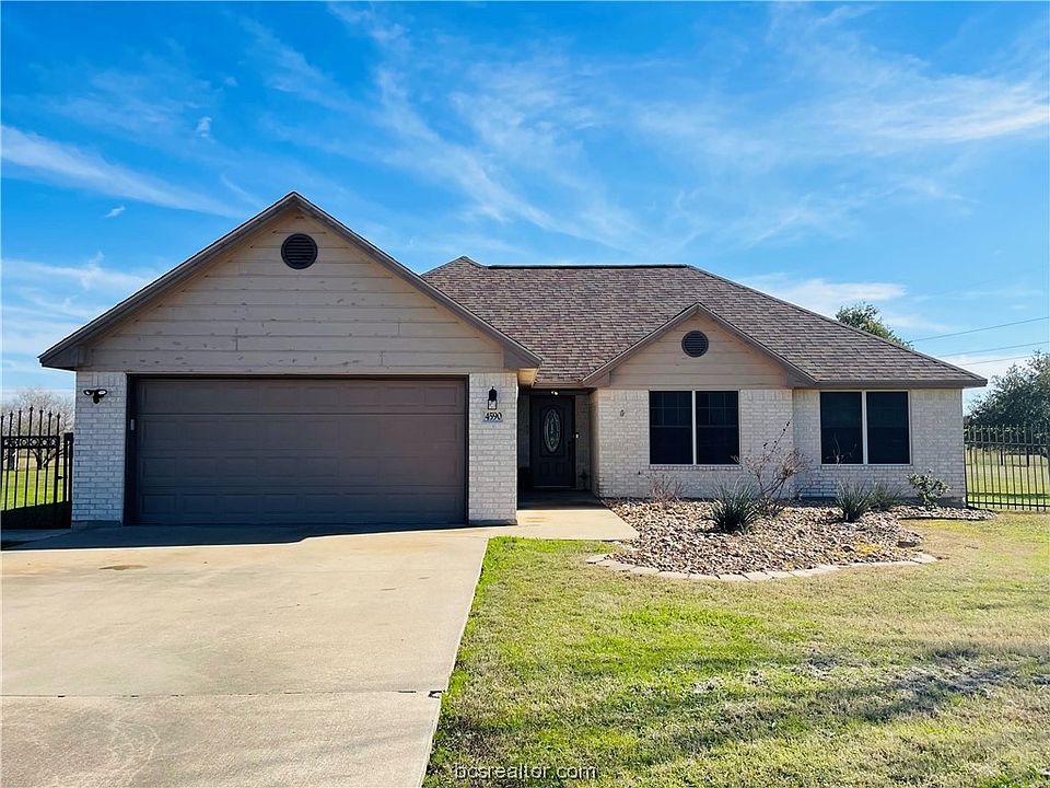 1st image of 4590 N Country Dr