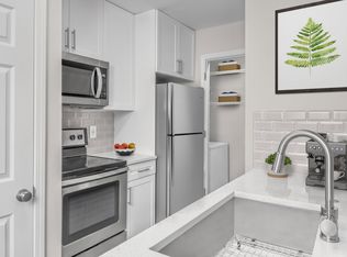 8738 Fairview Rd #3A, Charlotte, NC 28226