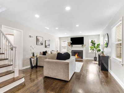 4578 North 103rd STREET, Wauwatosa, WI, 53225