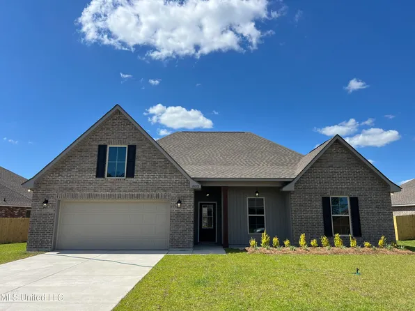 10212 Patrick Dr, Gulfport, MS 39503