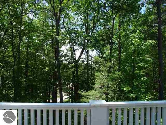 2nd image of 6427 Cedarmere #24