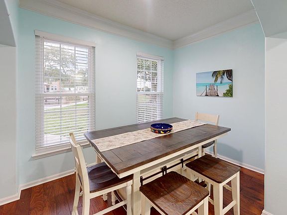 5th image of 2252 Beach Dr APT 1501