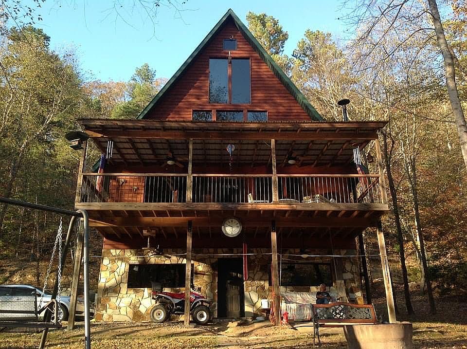 2nd image of 255 Wildwood Trl
