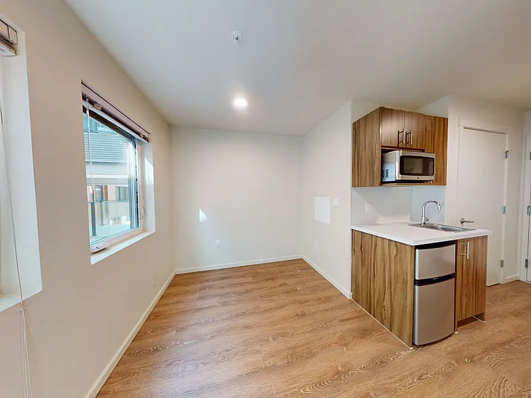 Plaza Apartments — Photo 114