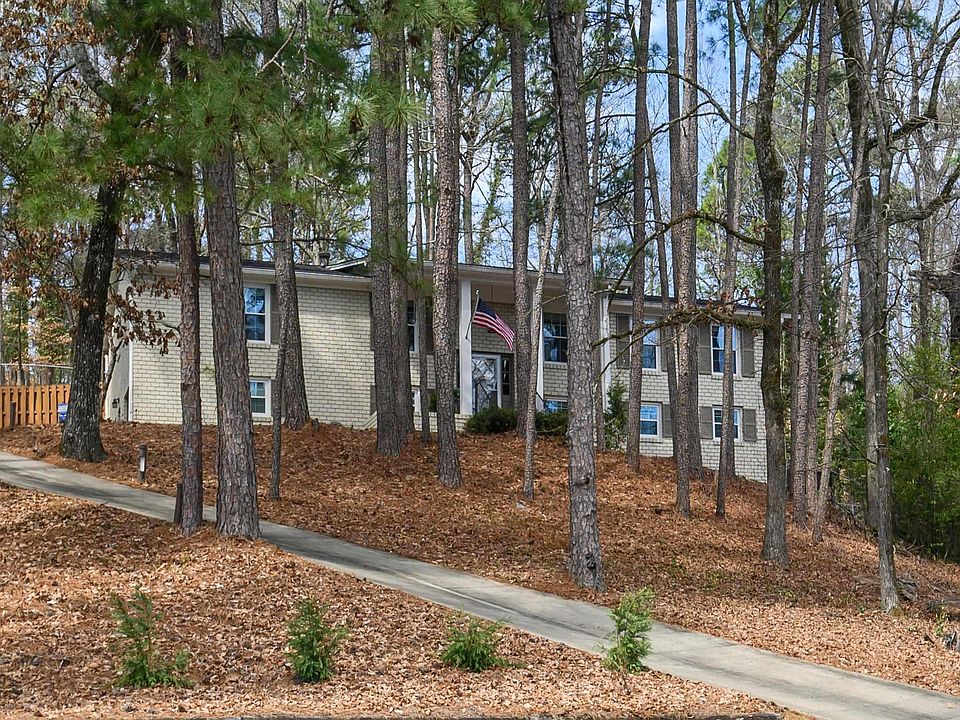 1st image of 2361 Garland Dr