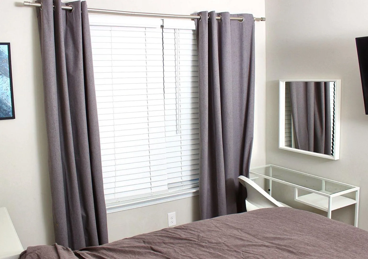 4 bed, 3.0 bath, 1830 sqft, $754 — Photo 2
