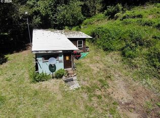 96710 Kentuck Way Ln, North Bend, OR 97459