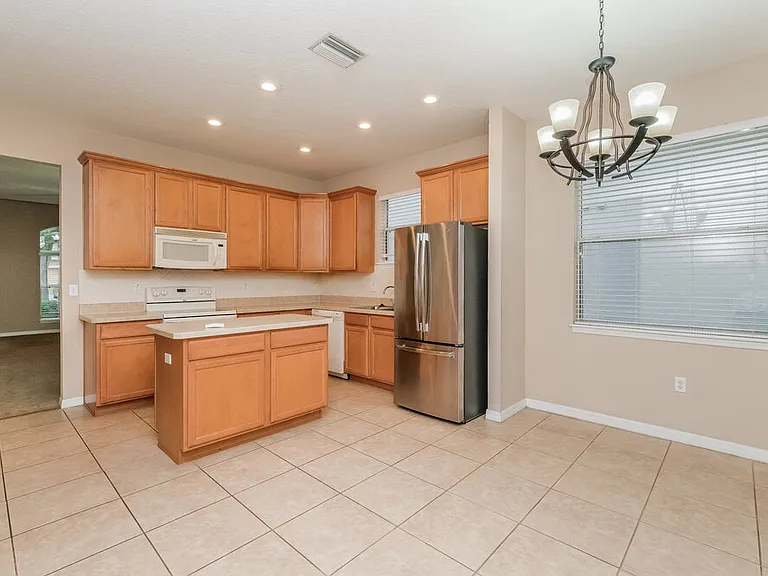 12130 Infinity Dr — Photo 7