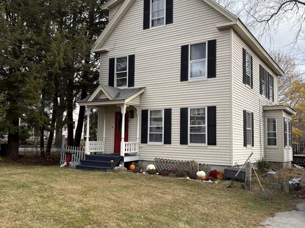 44 Hall Ave #1, Henniker, NH 03242