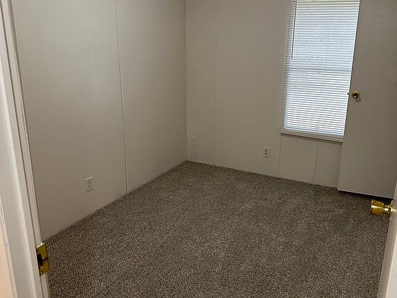5th image of 7800 Pine Ridge Ct
