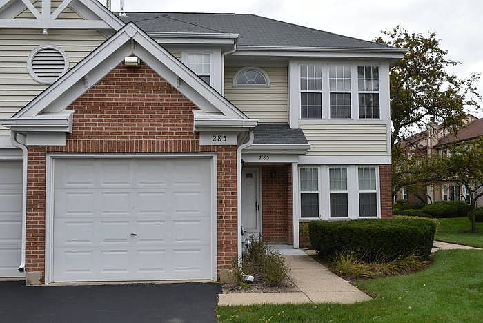 1st image of 285 Green Knoll Ln