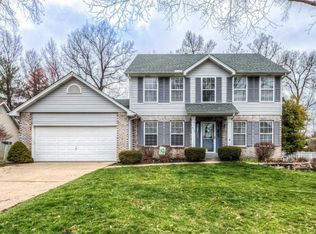 614 Bennington Dr, Saint Charles, MO