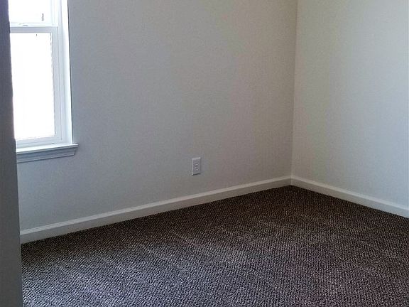 3rd image of 4825 Langhorn Lot 298