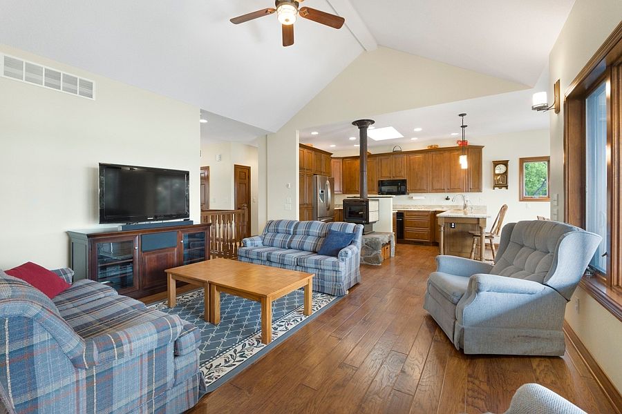 1st image of 3056 Kalakaua Ave #2