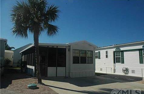1st image of 426 Nettles Blvd