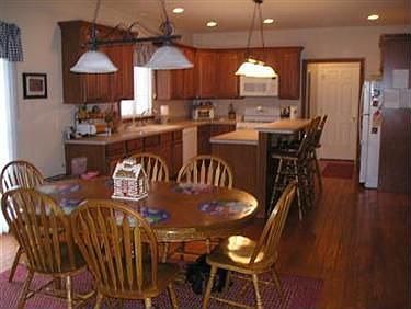 4th image of 4879 S Aspen Ct