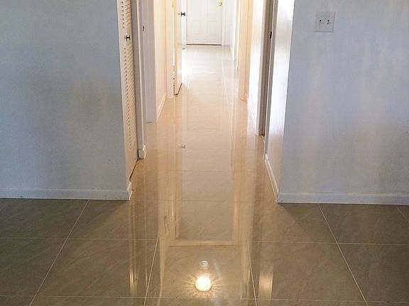 4th image of 14604 Canalview Dr APT A