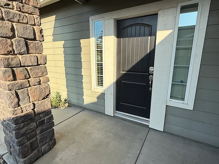 Private entry to the ADU unit.
