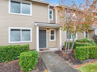 1216 S 237th Ln APT 1403, Des Moines, WA 98198