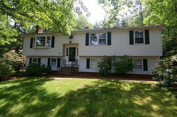 1st image of 27 Sparhawk Dr