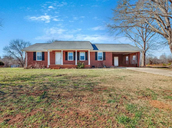 1535 Fowler Rd, Woodruff, SC 29388