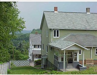 1st image of 1133 Eisenhower Dr