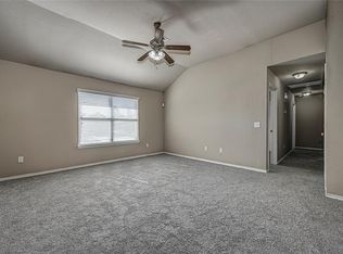 19621 Rondo Dr, Edmond, OK 73012