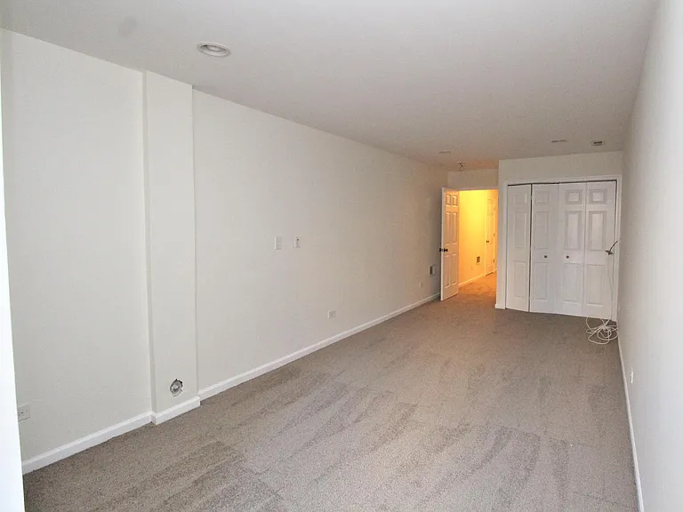 2715 W Thomas St #1 — Photo 24