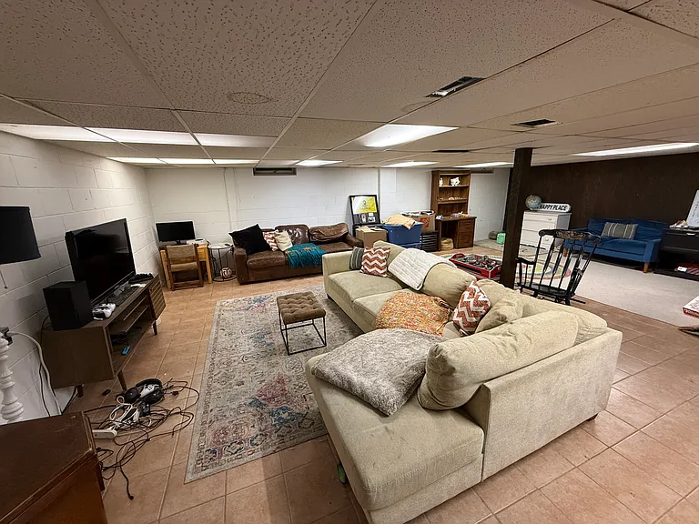 4046 N Newhall St #4046 — Photo 18