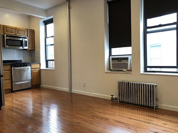 5th image of 285 Mott St APT B27