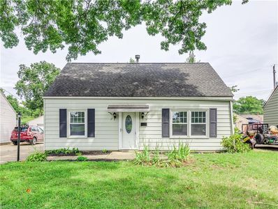 1951 Searl St, Cuyahoga Falls, OH, 44221