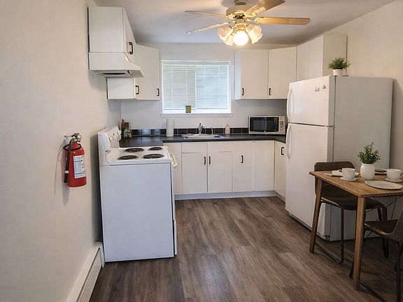 3rd image of 199 N Beverwyck Rd #B1