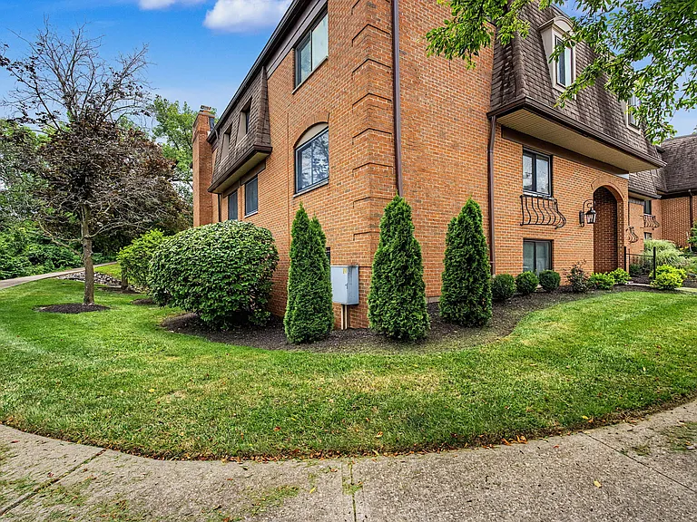 1610 Thunderbird Ln #63 — Photo 51