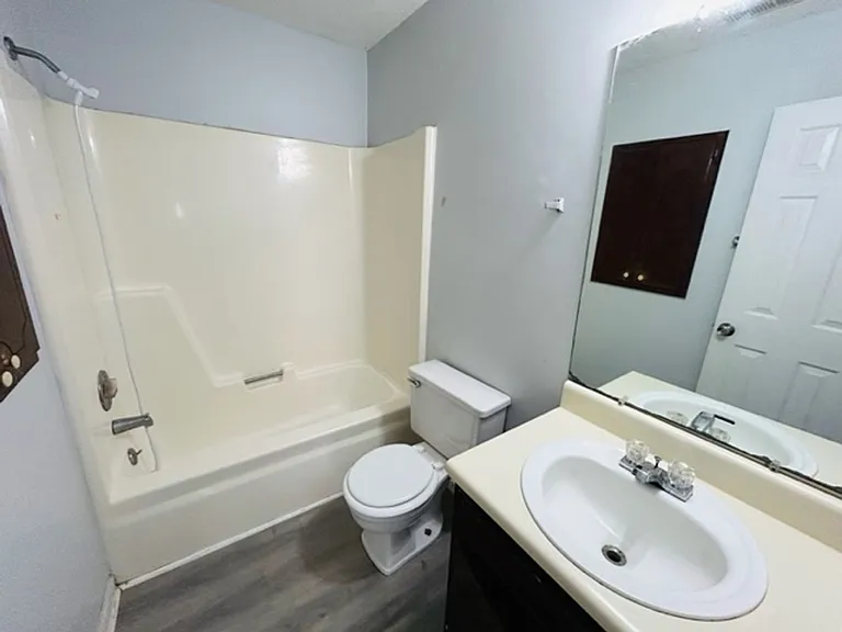4433 Torrance Dr NW — Photo 12